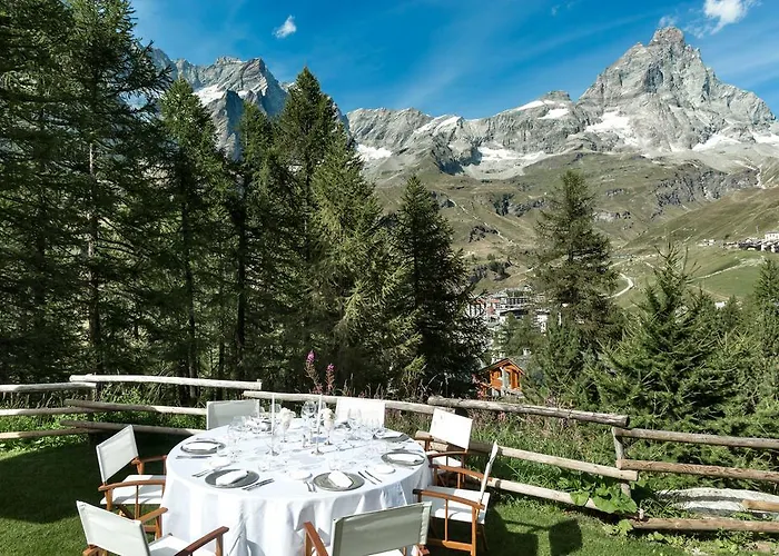 Hotel apartamentowy Saint Hubertus Breuil-Cervinia