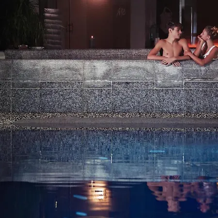 Saint Hubertus מלון דירות