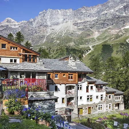 Апарт-отель Saint Hubertus 4*